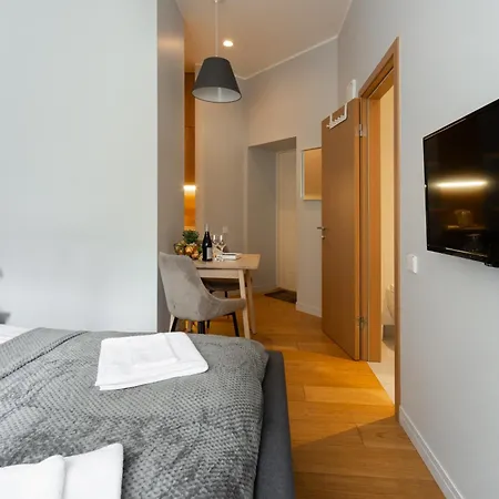 Courtyard Kalnina Appartement